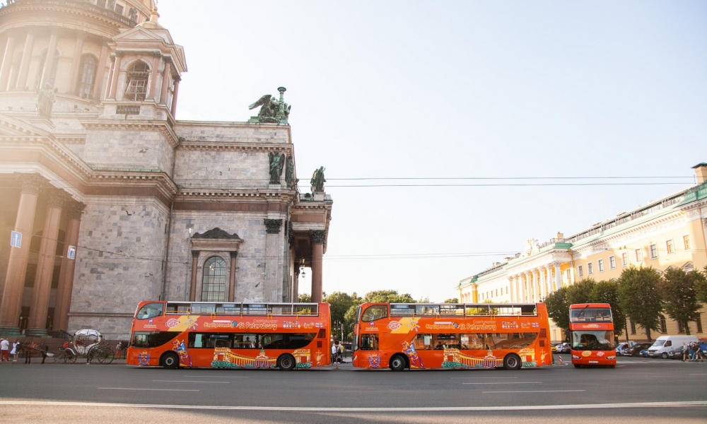 Обзорный экскурсионный маршрут на двухэтажном автобусе: Санкт-Петербург  по системе hop-on hop-off